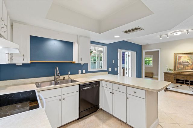 2576 HUNTINGTON AVENUE, Sarasota, FL 34232