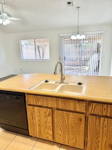 20403 N 31st Avenue, Phoenix, AZ 85027