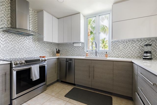 300 THE MARBELLA CLUB 334, Humacao, PR 00791