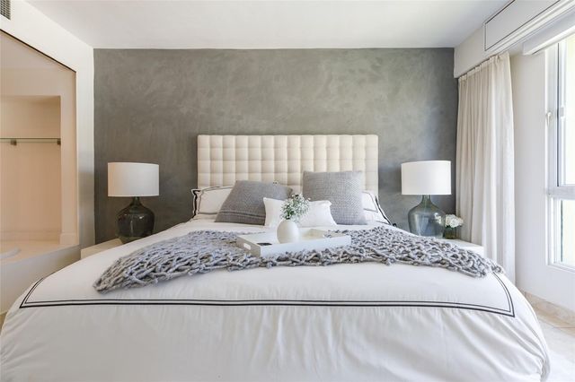 300 THE MARBELLA CLUB 334, Humacao, PR 00791