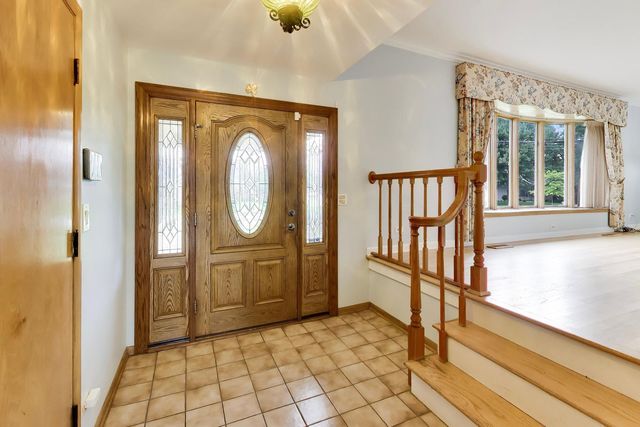 433 Kinkaid Court, Des Plaines, IL 60016