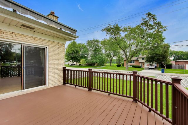 433 Kinkaid Court, Des Plaines, IL 60016