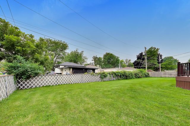 433 Kinkaid Court, Des Plaines, IL 60016