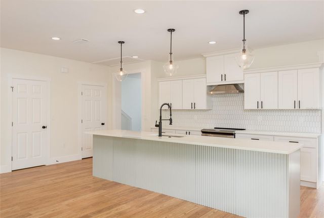 3414 W CHEROKEE AVENUE, Tampa, FL 33611