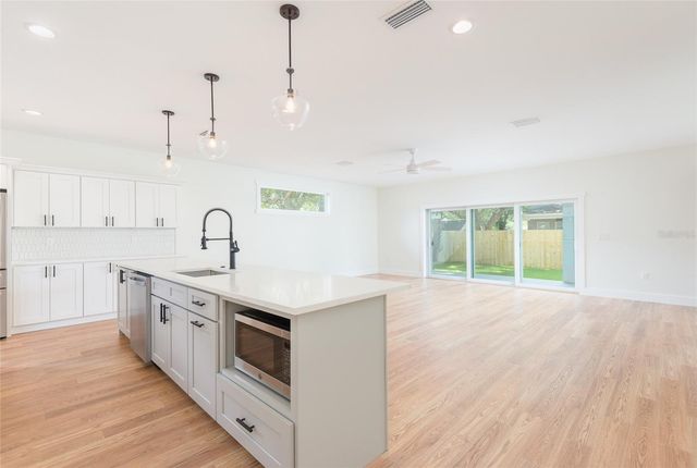 3414 W CHEROKEE AVENUE, Tampa, FL 33611