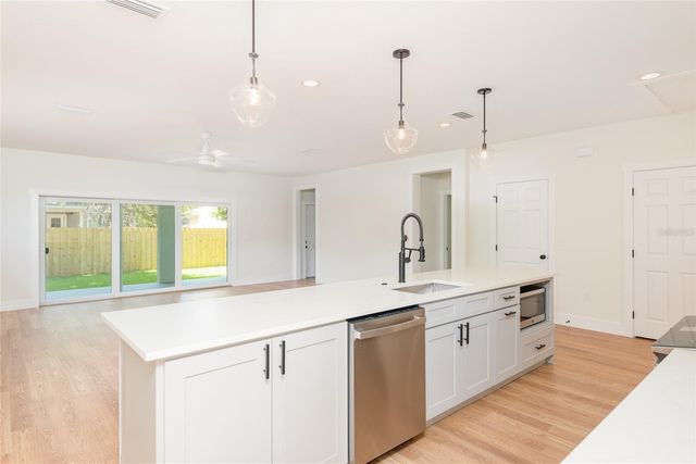 3414 W CHEROKEE AVENUE, Tampa, FL 33611