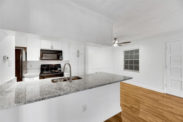 5304 W KENNEDY BOULEVARD 106, Tampa, FL 33609