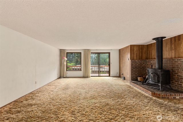 5359 Ruby Place NE, Bainbridge Island, WA 98110