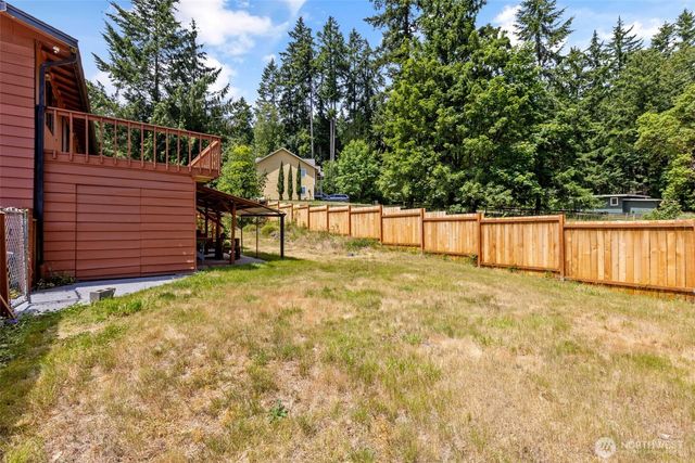 5359 Ruby Place NE, Bainbridge Island, WA 98110