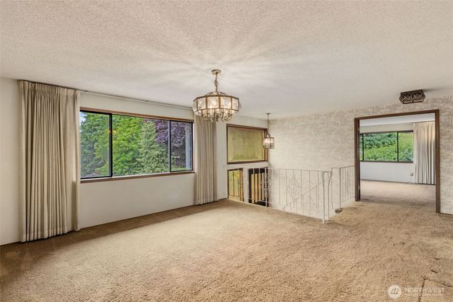 5359 Ruby Place NE, Bainbridge Island, WA 98110