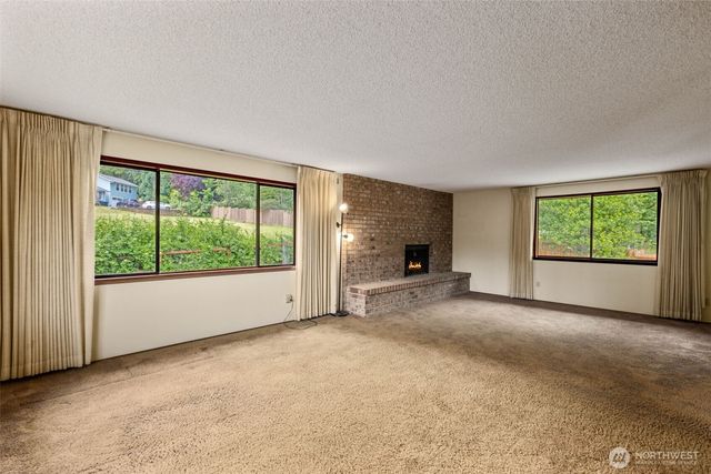 5359 Ruby Place NE, Bainbridge Island, WA 98110
