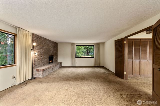 5359 Ruby Place NE, Bainbridge Island, WA 98110