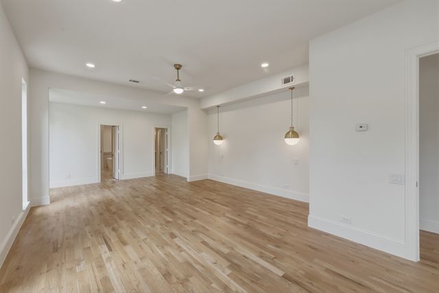 7 Royal Terrace Court, Dallas, TX 75225