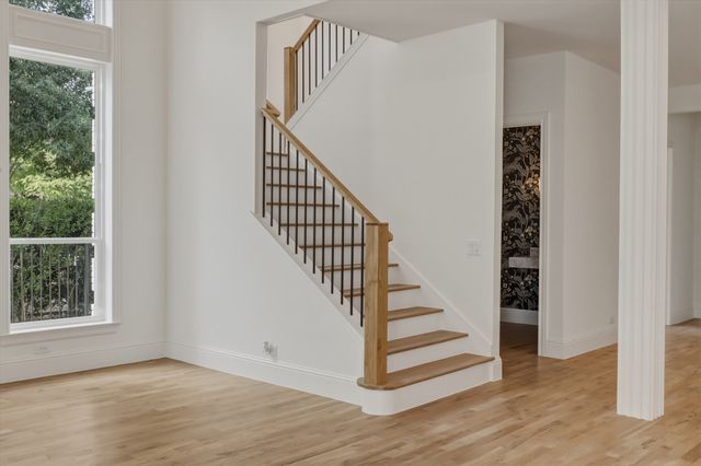 7 Royal Terrace Court, Dallas, TX 75225