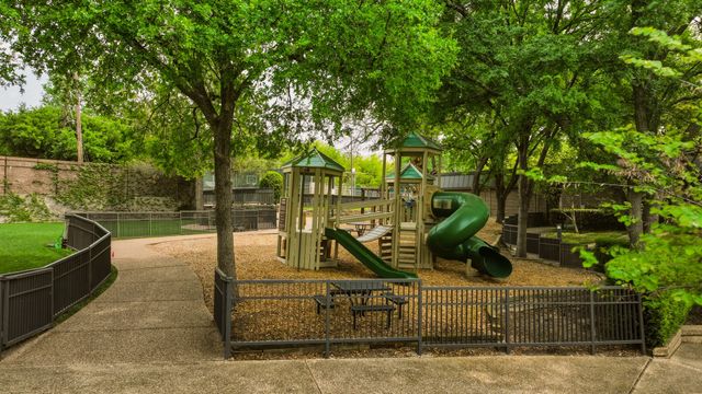 7 Royal Terrace Court, Dallas, TX 75225