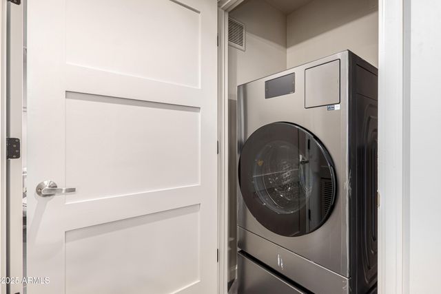 535 W THOMAS Road 405, Phoenix, AZ 85013