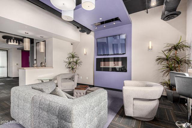 535 W THOMAS Road 405, Phoenix, AZ 85013