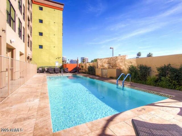 535 W THOMAS Road 405, Phoenix, AZ 85013