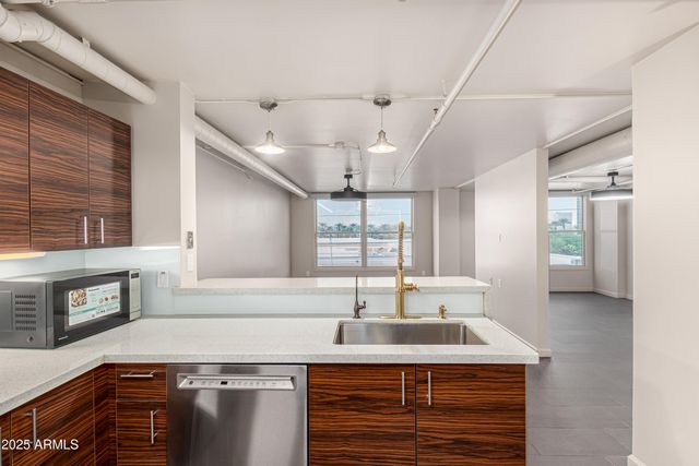 535 W THOMAS Road 405, Phoenix, AZ 85013