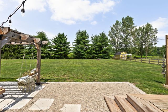 7772 W Shadow Creek Way, Greenfield, IN 46140