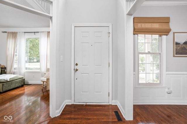 7772 W Shadow Creek Way, Greenfield, IN 46140