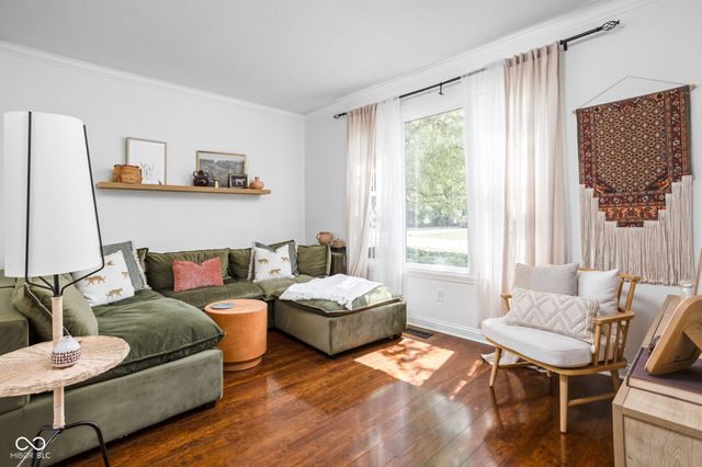 7772 W Shadow Creek Way, Greenfield, IN 46140