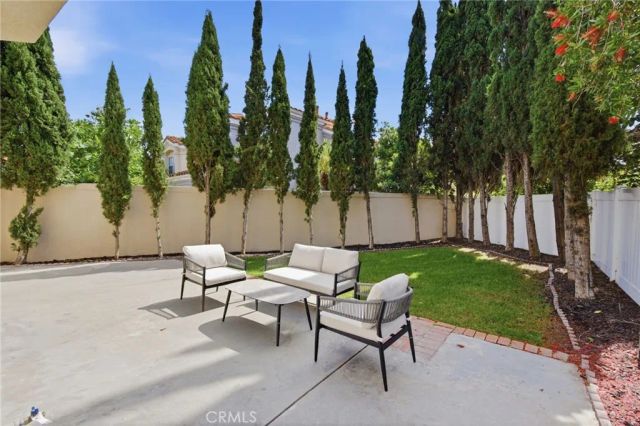 32 Comiso, Irvine, CA 92614
