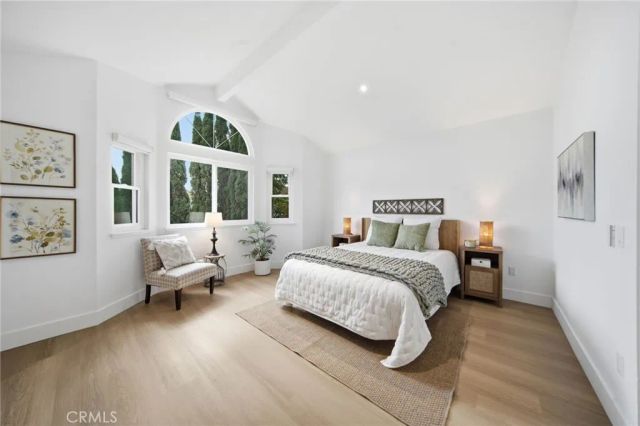 32 Comiso, Irvine, CA 92614