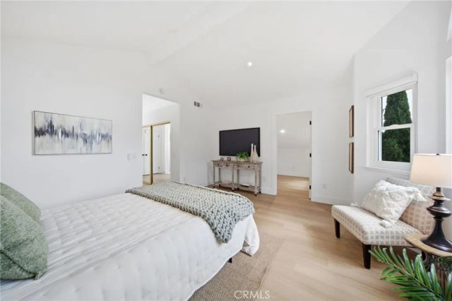 32 Comiso, Irvine, CA 92614