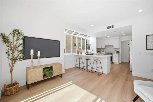 32 Comiso, Irvine, CA 92614