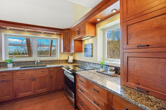 36 New Road, Meredith, NH 03253