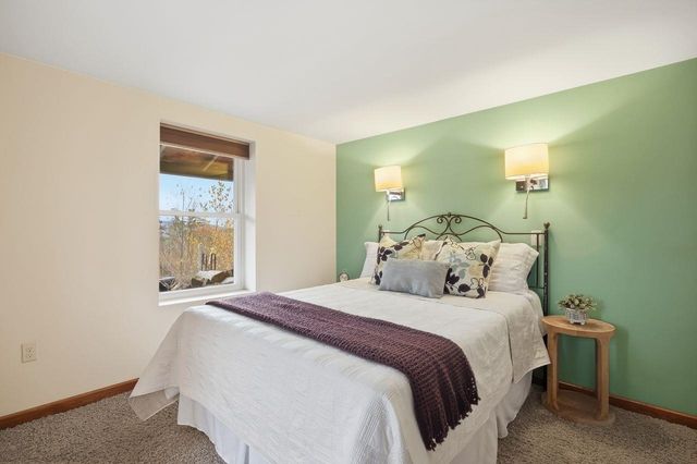 36 New Road, Meredith, NH 03253