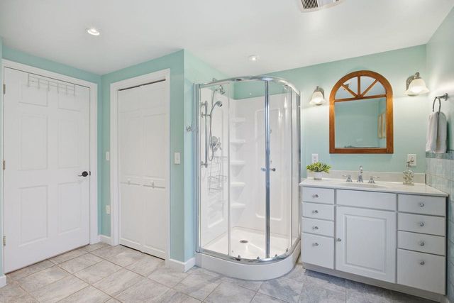 36 New Road, Meredith, NH 03253