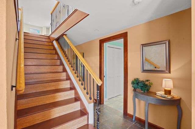 36 New Road, Meredith, NH 03253
