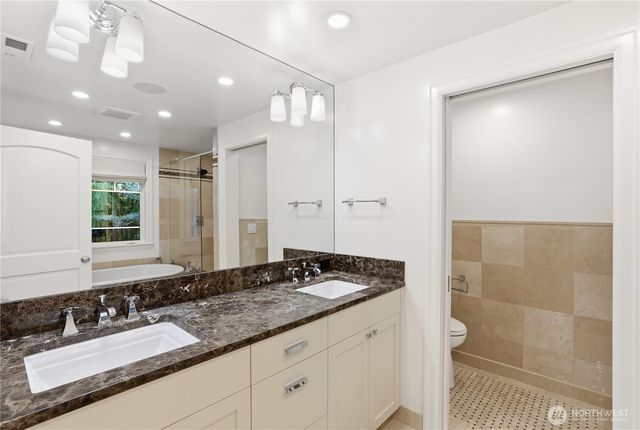 37 Tatoosh Ky, Bellevue, WA 98006