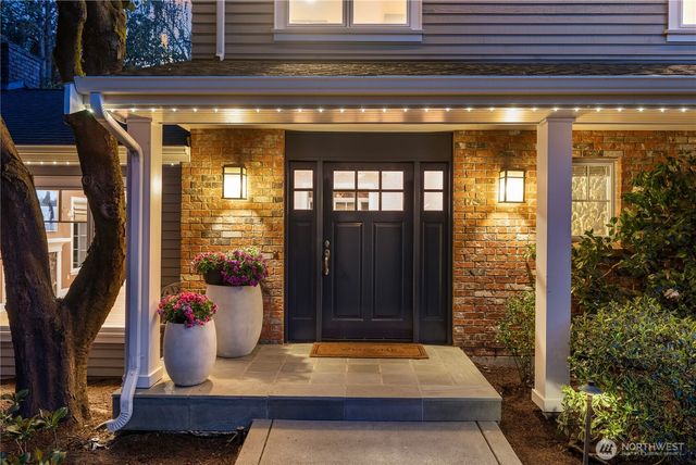 37 Tatoosh Ky, Bellevue, WA 98006