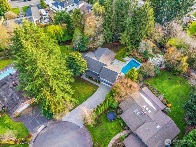 37 Tatoosh Ky, Bellevue, WA 98006