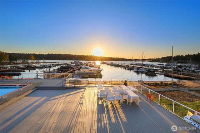 37 Tatoosh Ky, Bellevue, WA 98006