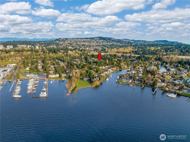 37 Tatoosh Ky, Bellevue, WA 98006