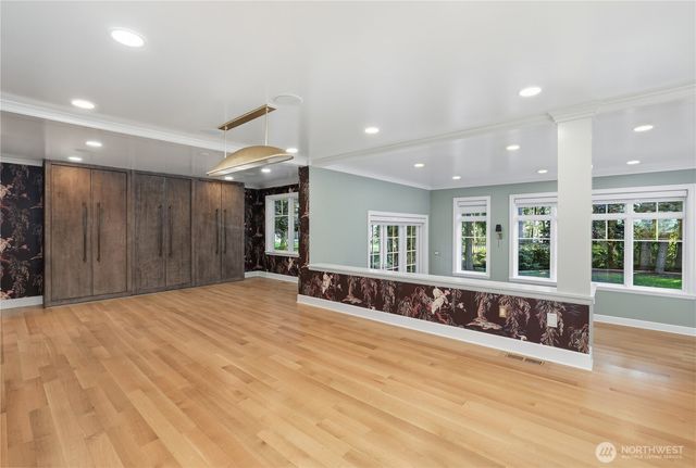 37 Tatoosh Ky, Bellevue, WA 98006