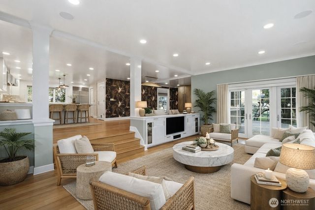 37 Tatoosh Ky, Bellevue, WA 98006