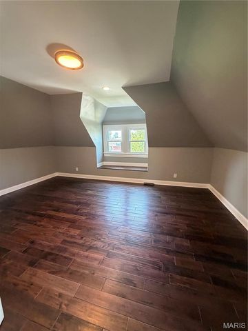 5172 Vernon Avenue, St Louis, MO 63113