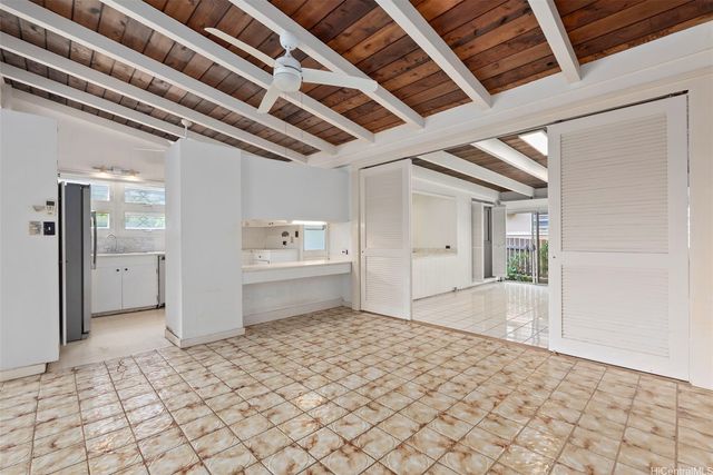 3003 Polohilani Place, Honolulu, HI 96817