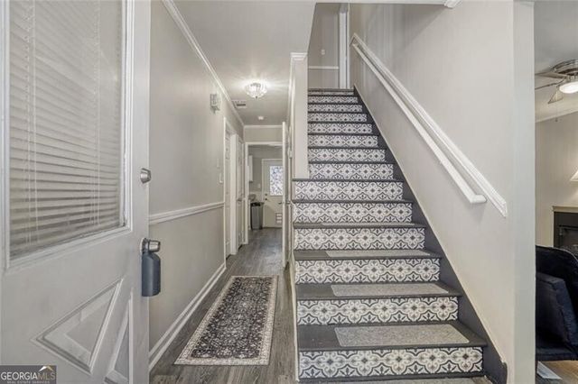 1049 Autumn Crest Drive, Stone Mountain, GA 30083