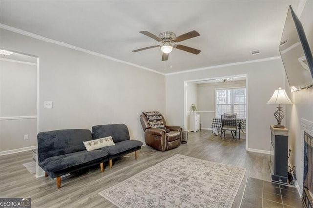 1049 Autumn Crest Drive, Stone Mountain, GA 30083