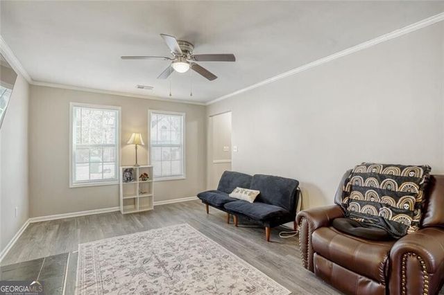 1049 Autumn Crest Drive, Stone Mountain, GA 30083