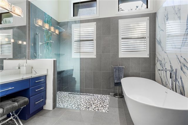 5501 Harbour Preserve CIR, Cape Coral, FL 33914