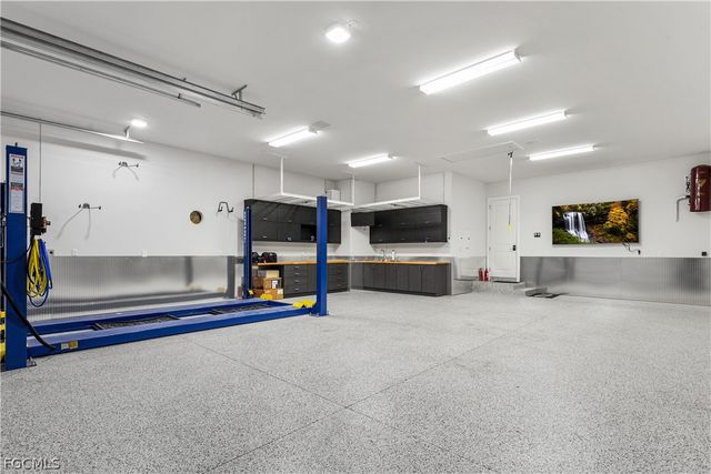 5501 Harbour Preserve CIR, Cape Coral, FL 33914