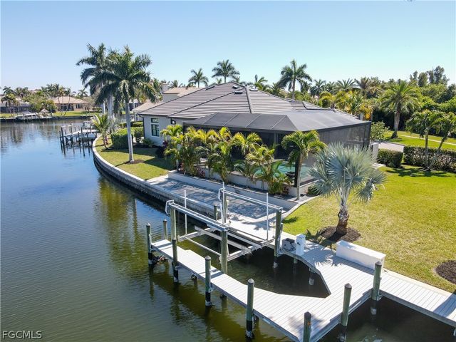 5501 Harbour Preserve CIR, Cape Coral, FL 33914