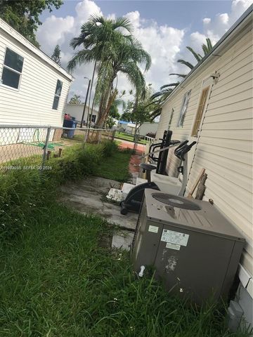 19800 SW 180 avenue, Miami, FL 33187